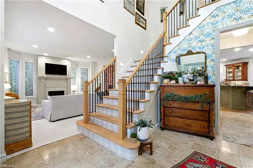1149 Waters RD, CHESAPEAKE VA 23322 - Photo 4