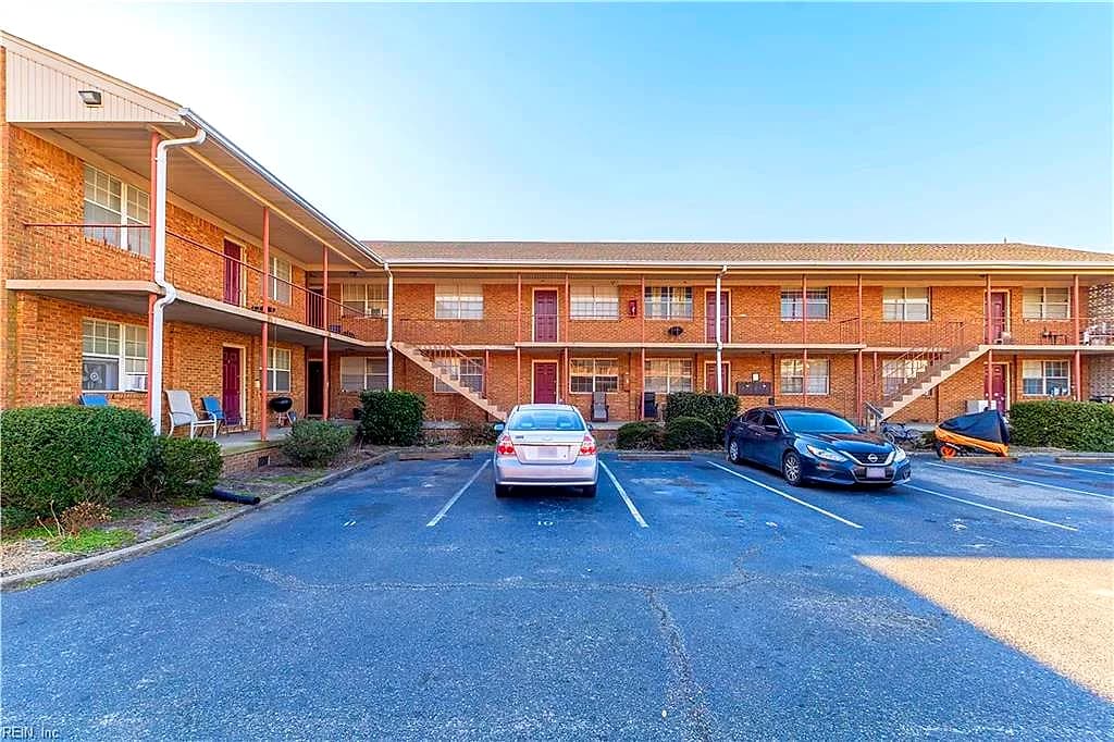 1211 W Ocean View AVE, NORFOLK VA 23505 - Main photo