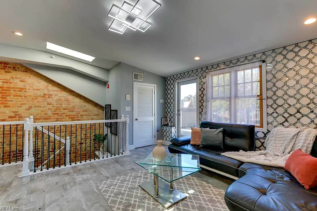 409 Duke ST #300, NORFOLK VA 23510 - Main photo