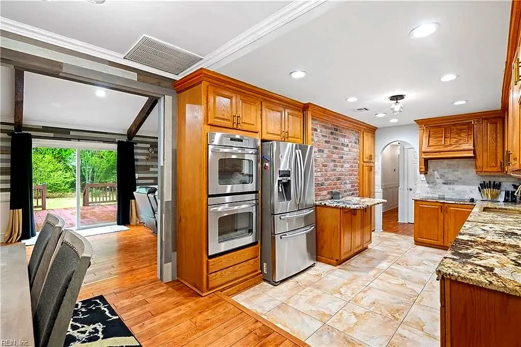 10100 Southampton RD, DISPUTANTA VA 23842 thumb 9