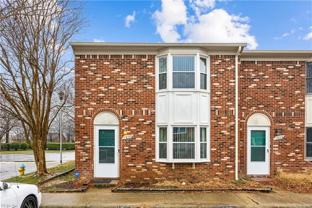 1937 Darnell DR, VIRGINIA BEACH VA 23455 - Photo 2