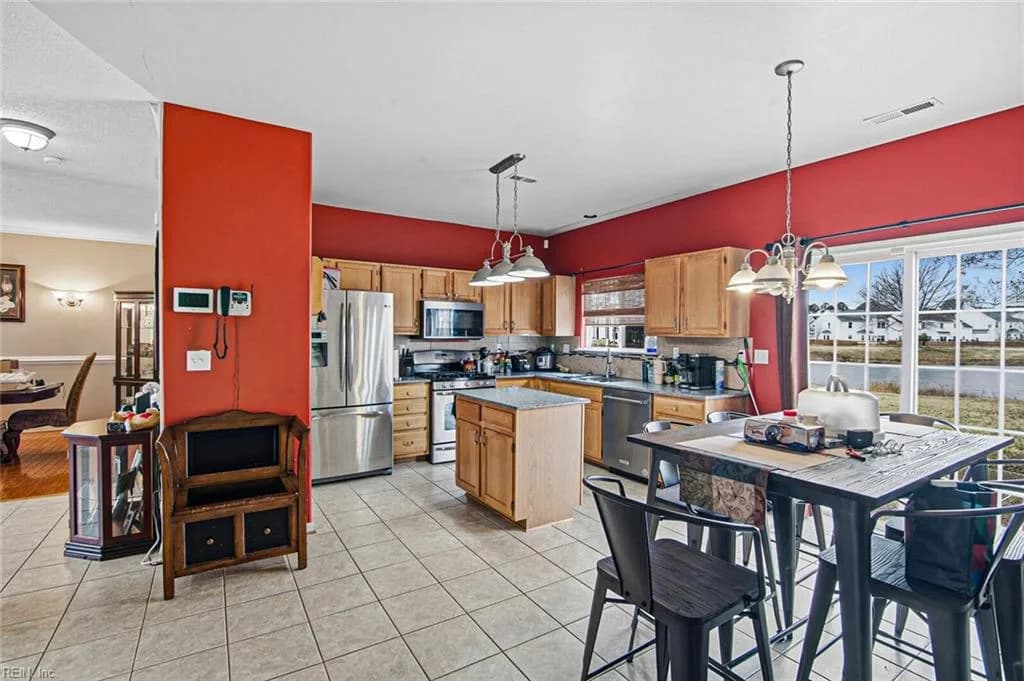 945 Foxboro DR, NEWPORTNEWS VA 23602 thumb 12