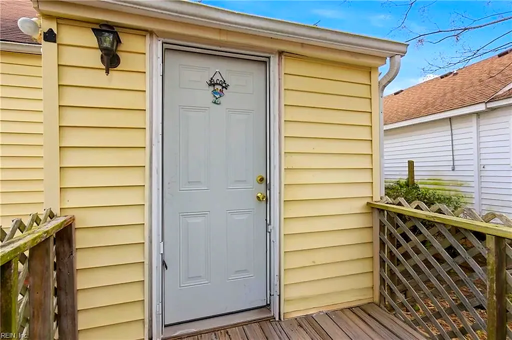 409 Perry ST, ELIZABETHCITY NC 27909 thumb 8
