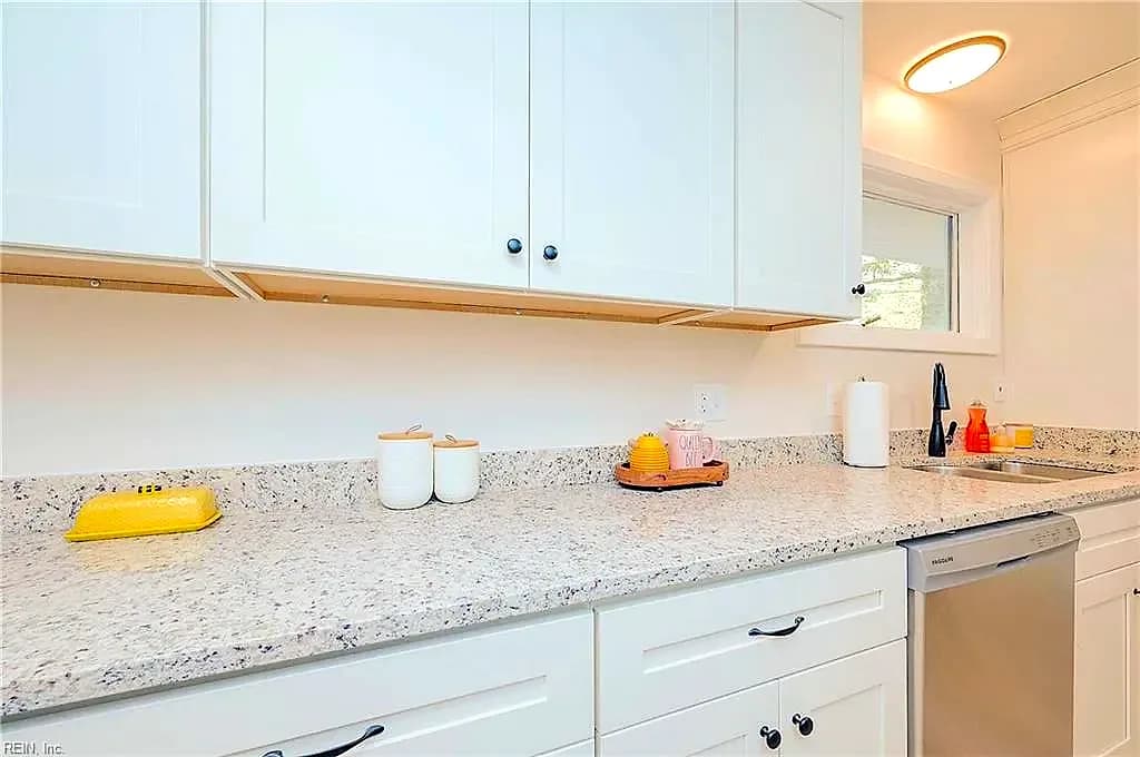 1 Langhorne RD, NEWPORTNEWS VA 23606 thumb 8