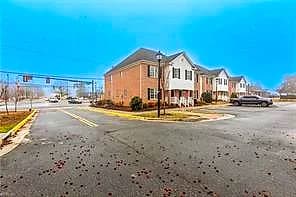 15661 Warwick BLVD #L, NEWPORT NEWS VA 23608 - Photo 3