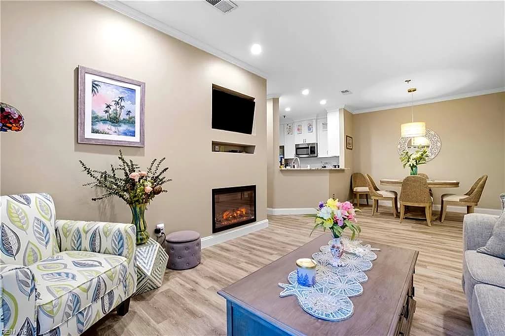 230 College Pl NONE #213, NORFOLK VA 23510 thumb 11