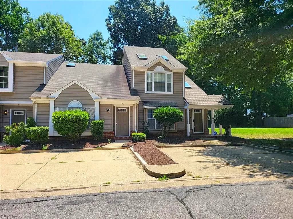 9 Madrone PL, HAMPTON VA 23666 - Photo 2