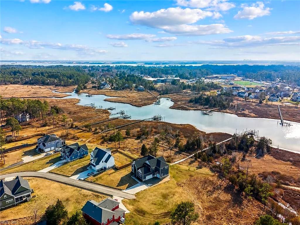 5 Dove Point TRL, POQUOSON VA 23662 - Photo 4