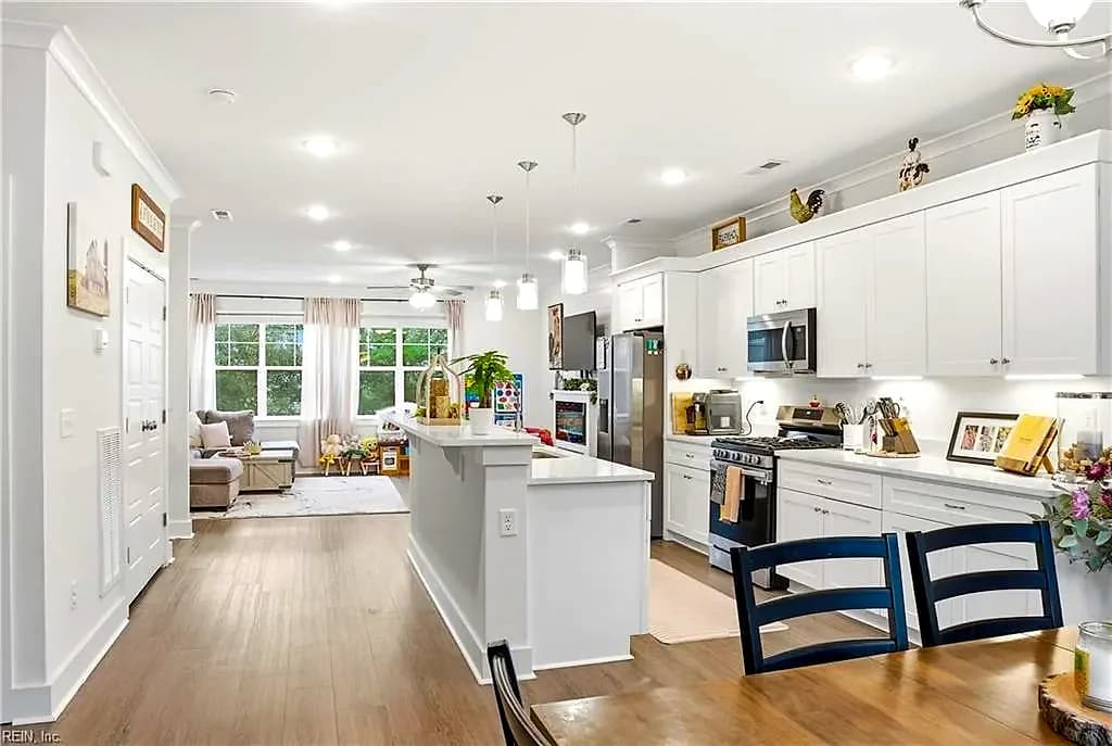 2917 Pretty Lake AVE, NORFOLK VA 23518 thumb 9