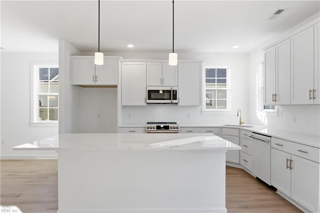 721 Crestfield DR, CHESAPEAKE VA 23320 thumb 12