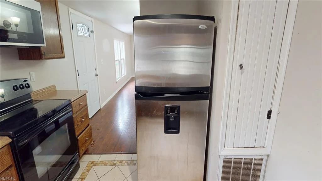 9909 Friendship RD, NORTH VA 23128 thumb 11