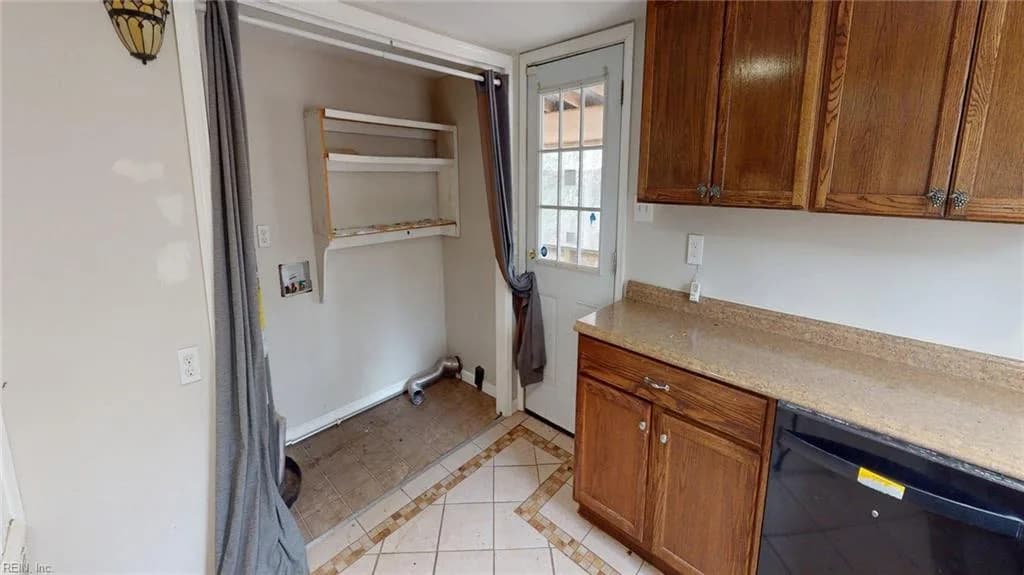 9909 Friendship RD, NORTH VA 23128 thumb 9