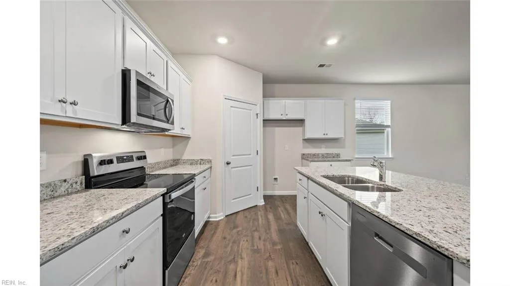 123 Gallop WAY, YORKTOWN VA 23690 thumb 8