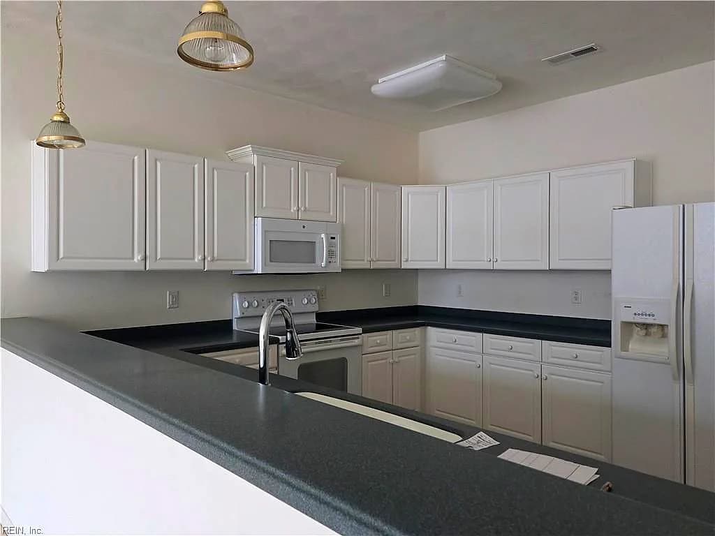 125 Lands End LN, CARROLLTON VA 23314 thumb 11