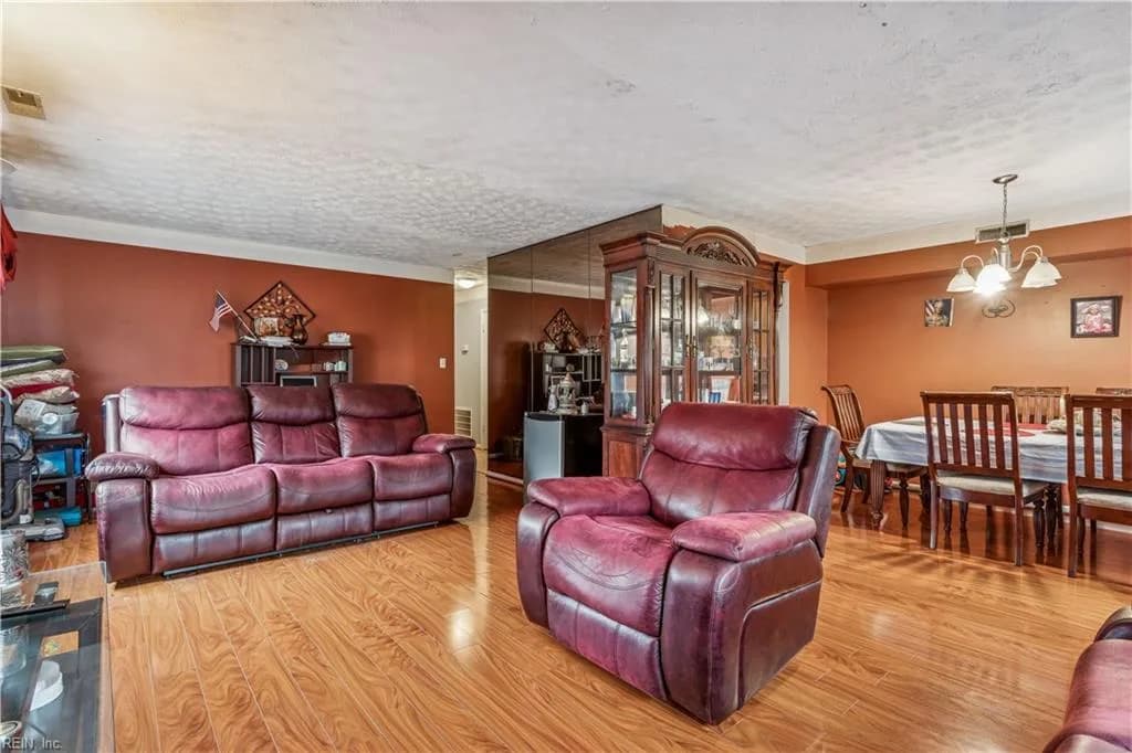 1335 Granada CT, NEWPORTNEWS VA 23608 thumb 11