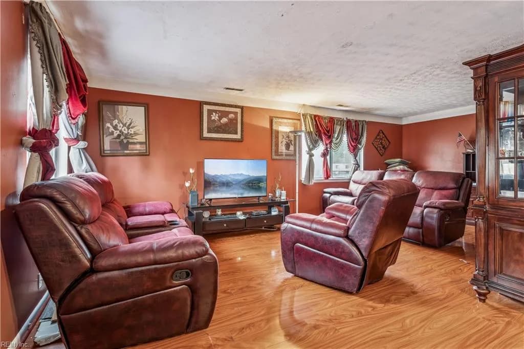 1335 Granada CT, NEWPORTNEWS VA 23608 thumb 9