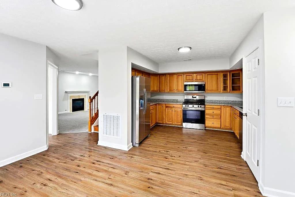 1704 Neptune DR, HAMPTON VA 23669 thumb 7