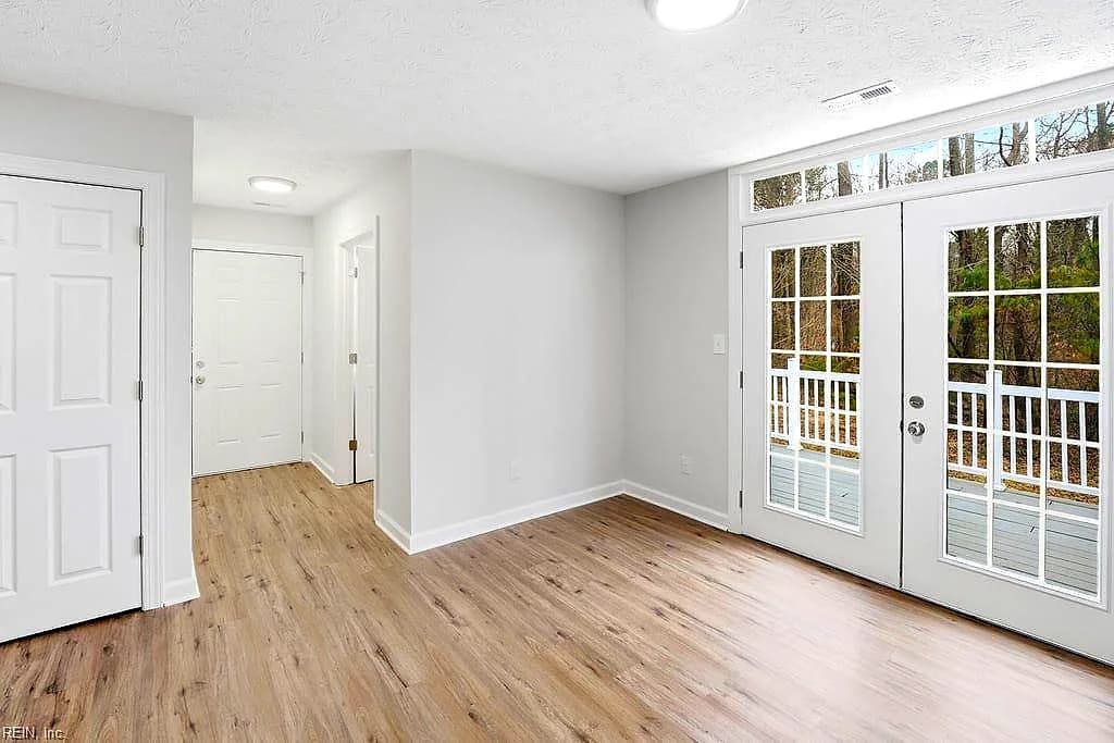 1704 Neptune DR, HAMPTON VA 23669 thumb 9