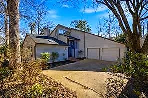 4 Flax Mill RD, NEWPORT NEWS VA 23602 - Main photo