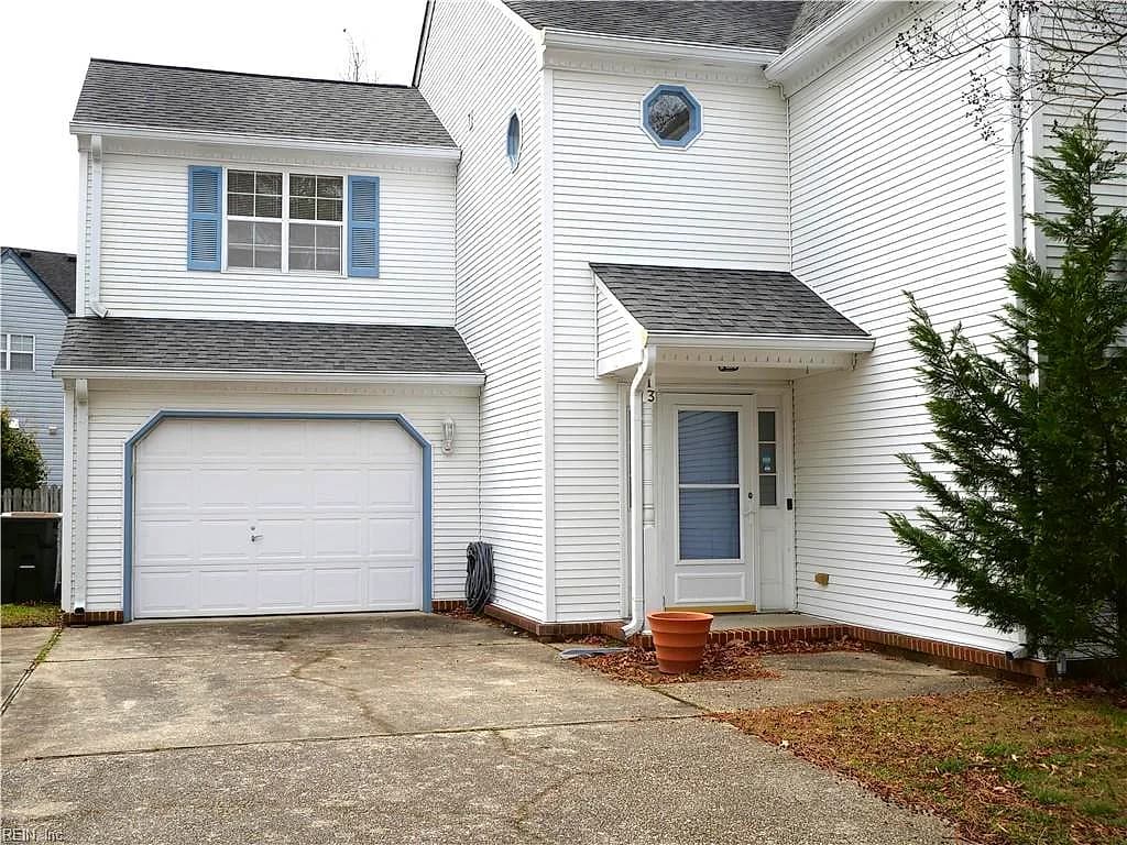 113 Amelia CT, YORKTOWN VA 23693 - Photo 2