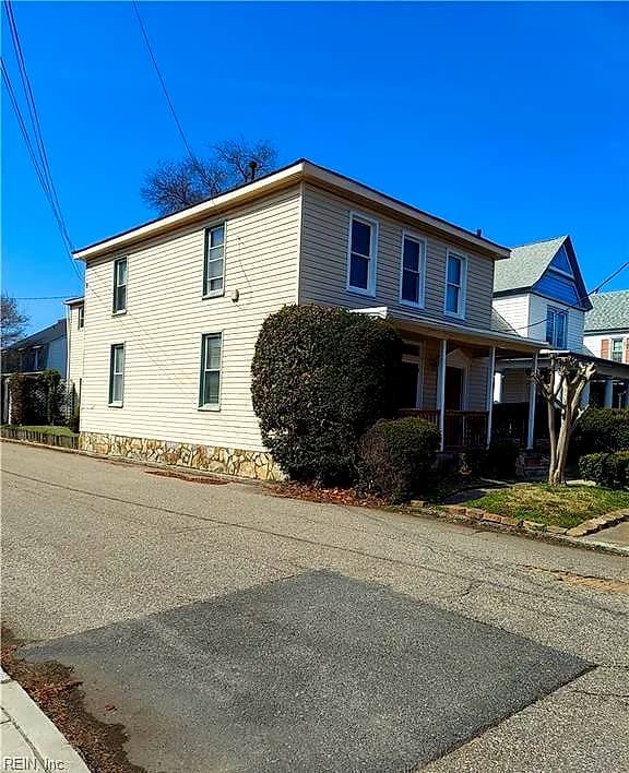 301 Washington ST, HAMPTON VA 23669 - Photo 3