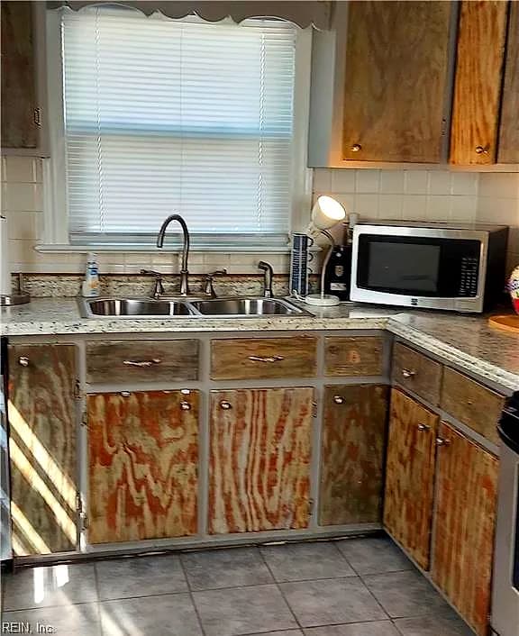 301 Washington ST, HAMPTON VA 23669 thumb 7
