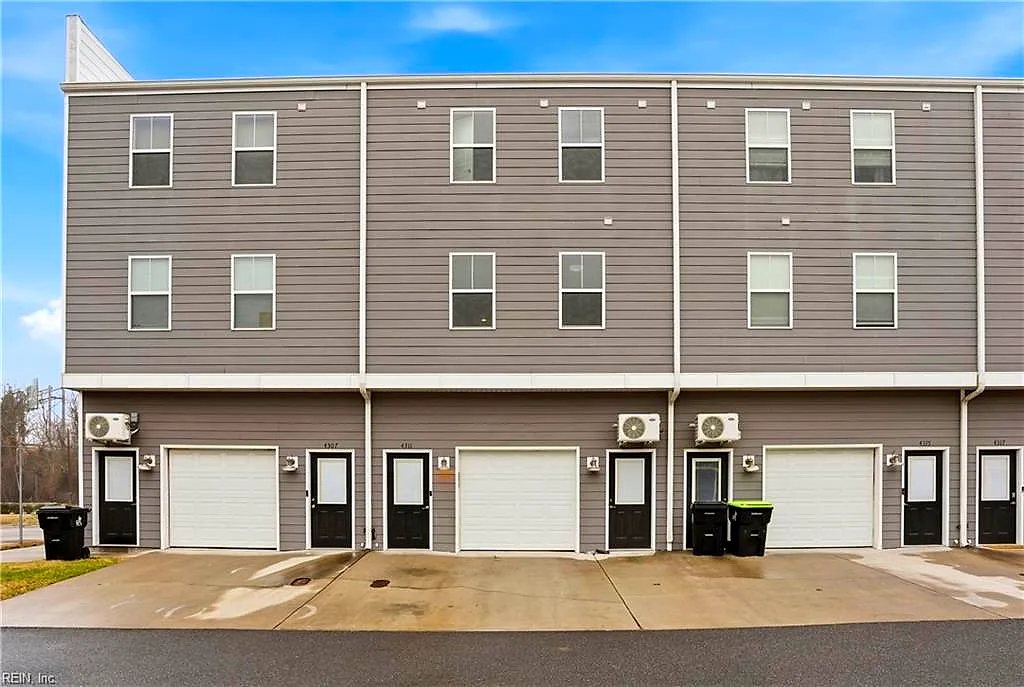 4311 Alvah Martin WAY, CHESAPEAKE VA 23324 - Main photo
