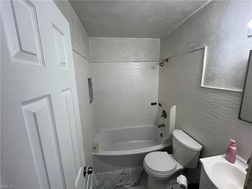 1103 Custis RD, SUFFOLK VA 23434 thumb 9