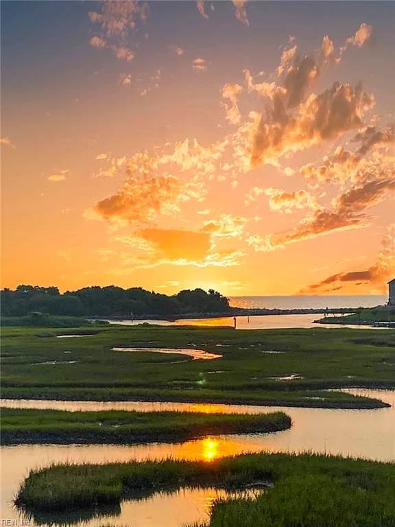 21 Mizzen CIR, HAMPTON VA 23664 - Main photo