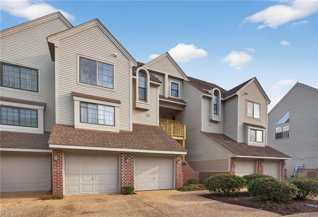 748 Rock Crest CT #303, NEWPORT NEWS VA 23602 - Main photo