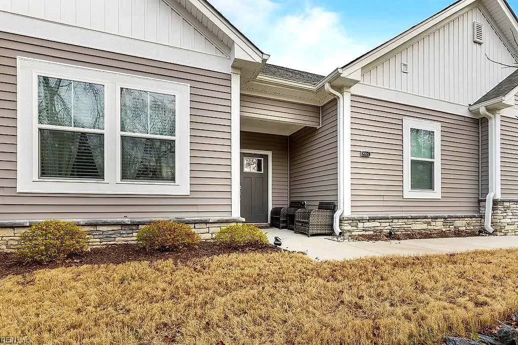 1011 Diamond WAY #C, SUFFOLK VA 23435 - Photo 2