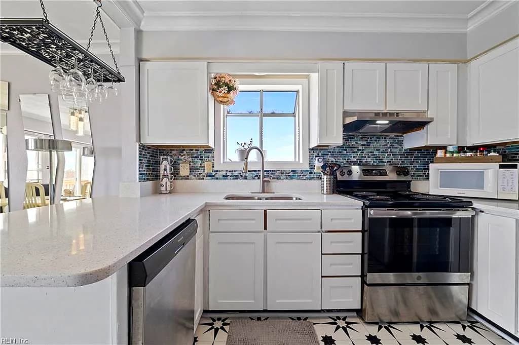 205 Lake DR, VIRGINIABEACH VA 23451 thumb 8