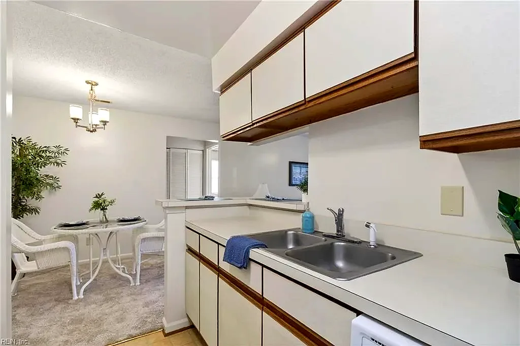540 Pineland CIR #103, NEWPORTNEWS VA 23605 thumb 10