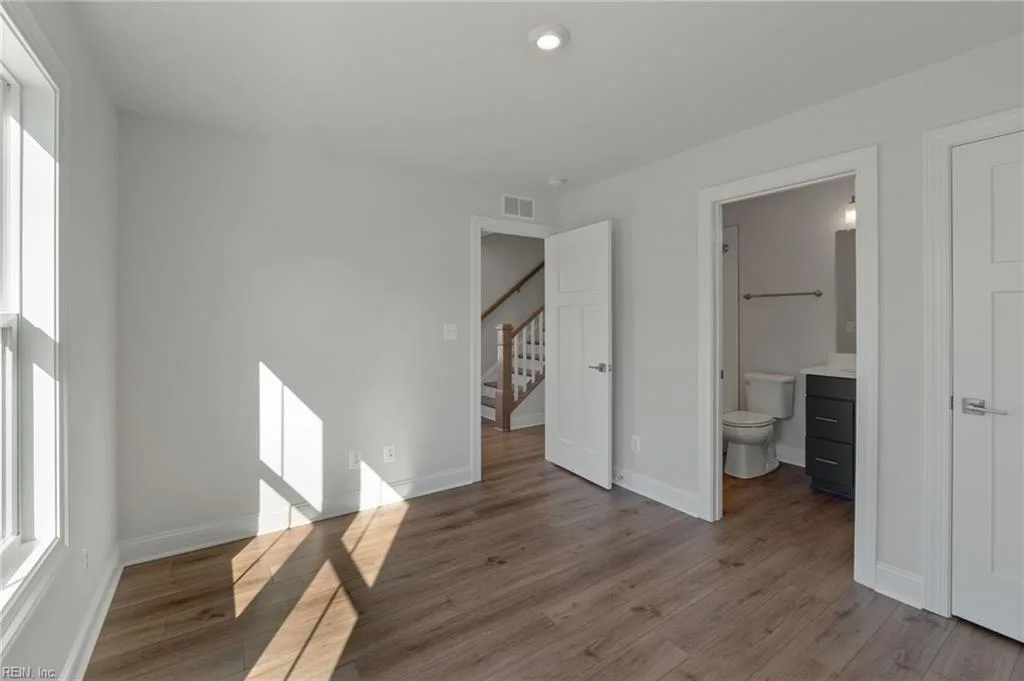 121 Bracewell LN, YORKTOWN VA 23692 thumb 9