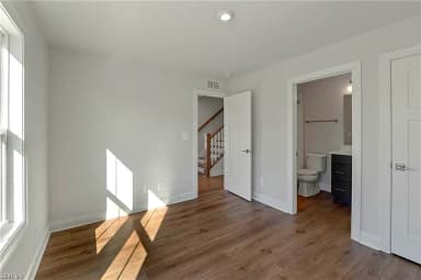 121 Bracewell LN, YORKTOWN VA 23692 thumb 9