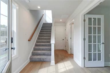 133 Bracewell LN, YORKTOWN VA 23692 thumb 9