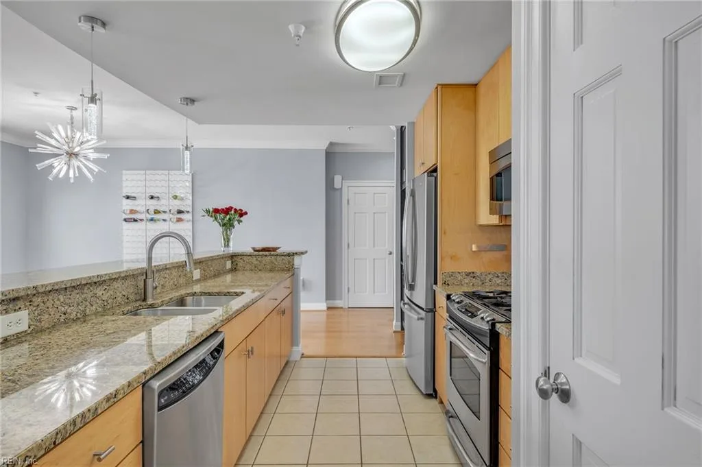 123 College PL #1402, NORFOLK VA 23510 thumb 7