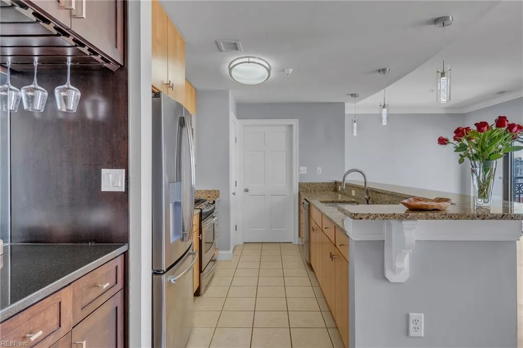 123 College PL #1402, NORFOLK VA 23510 thumb 8