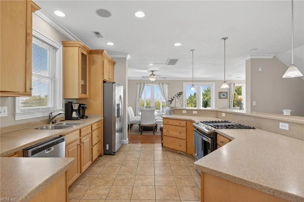 1442 W Ocean View AVE, NORFOLK VA 23503 thumb 11