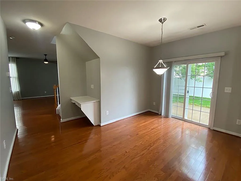 406 Queensbury LN, WILLIAMSBURG VA 23185 thumb 9