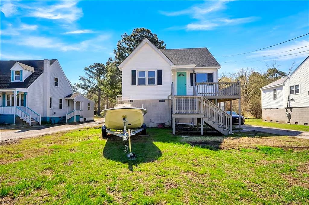 90 Ridge RD, POQUOSON VA 23662 - Main photo