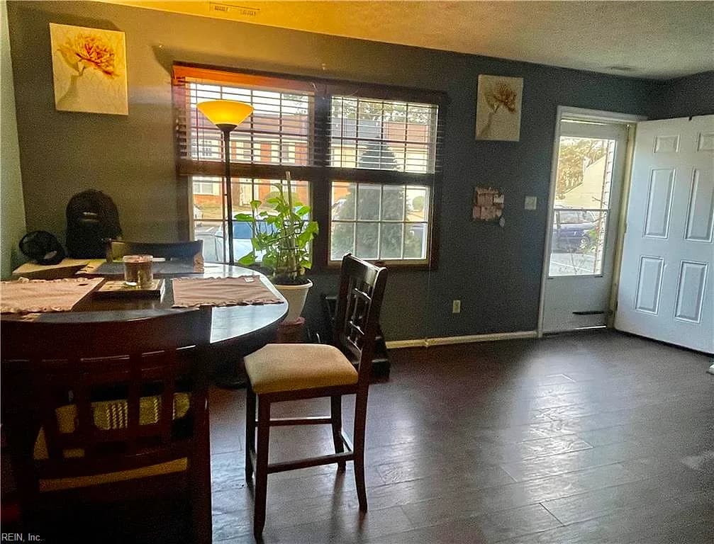 525 Chanticlar CT, NEWPORTNEWS VA 23608 thumb 9