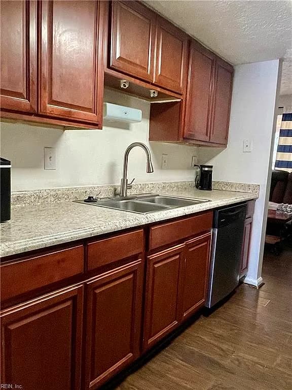 525 Chanticlar CT, NEWPORTNEWS VA 23608 thumb 10