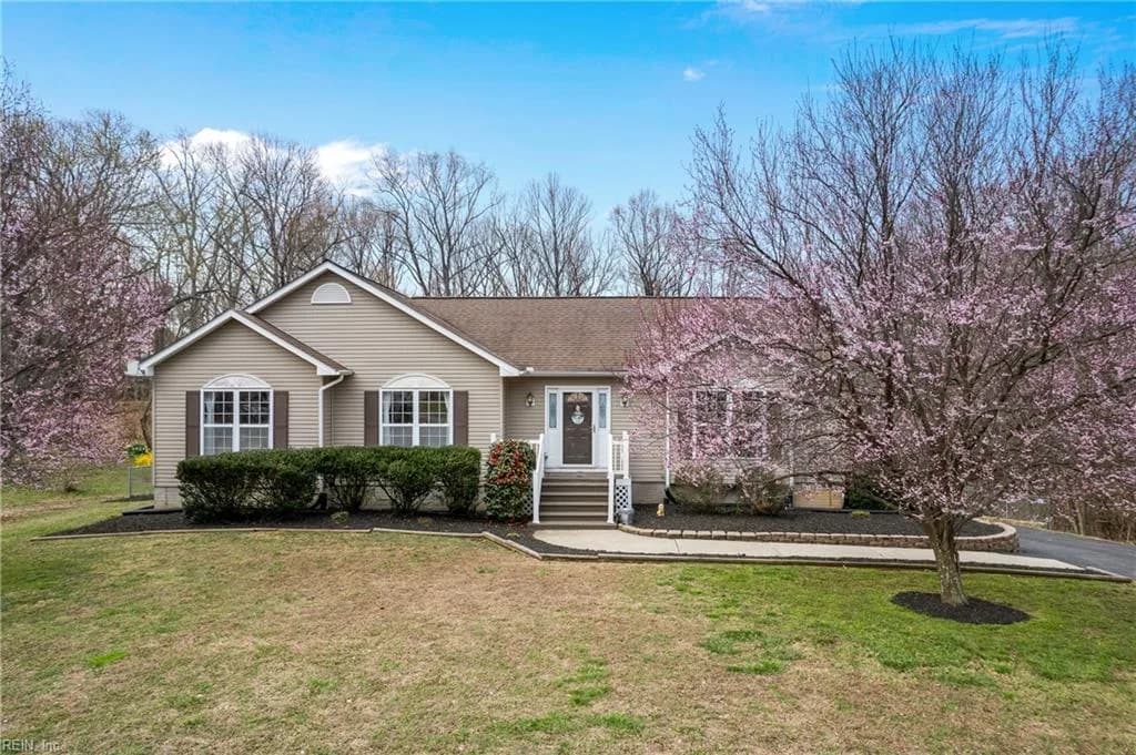 2560 N Independence DR, MONTROSS VA 22520 - Photo 2