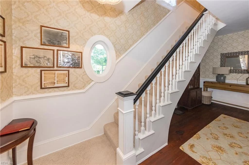 1330 Laurel CRES, NORFOLK VA 23505 thumb 7