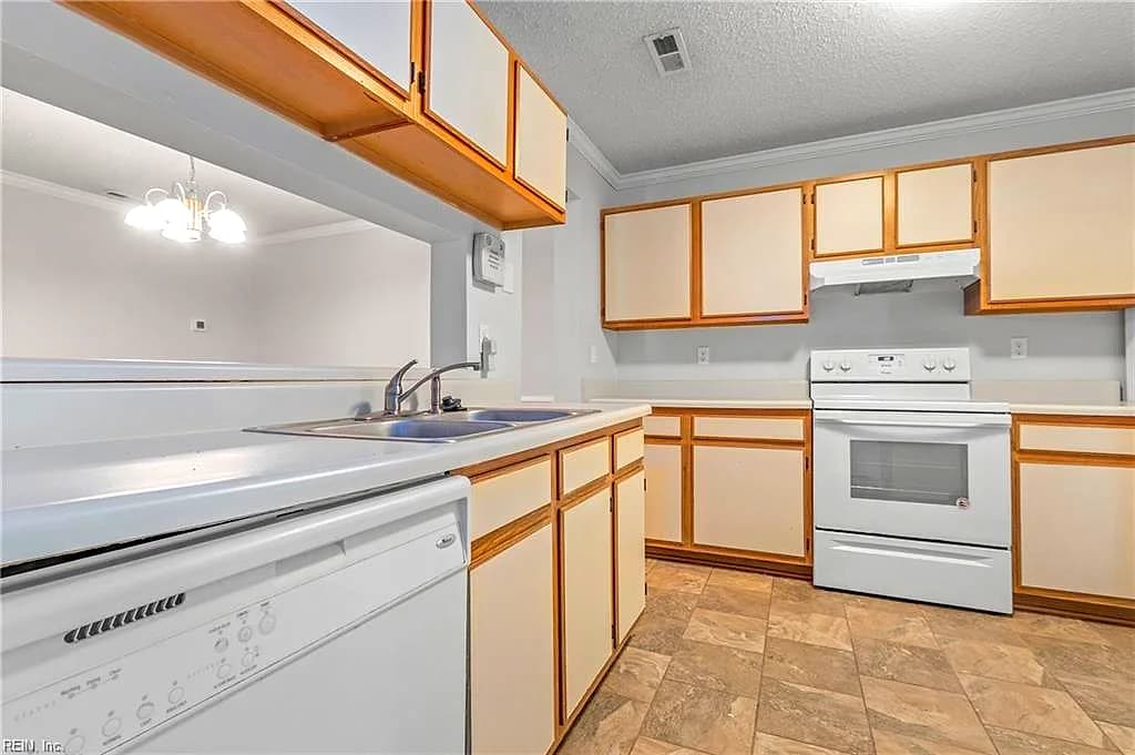 2121 Refuge CT, VIRGINIA BEACH VA 23454 thumb 6