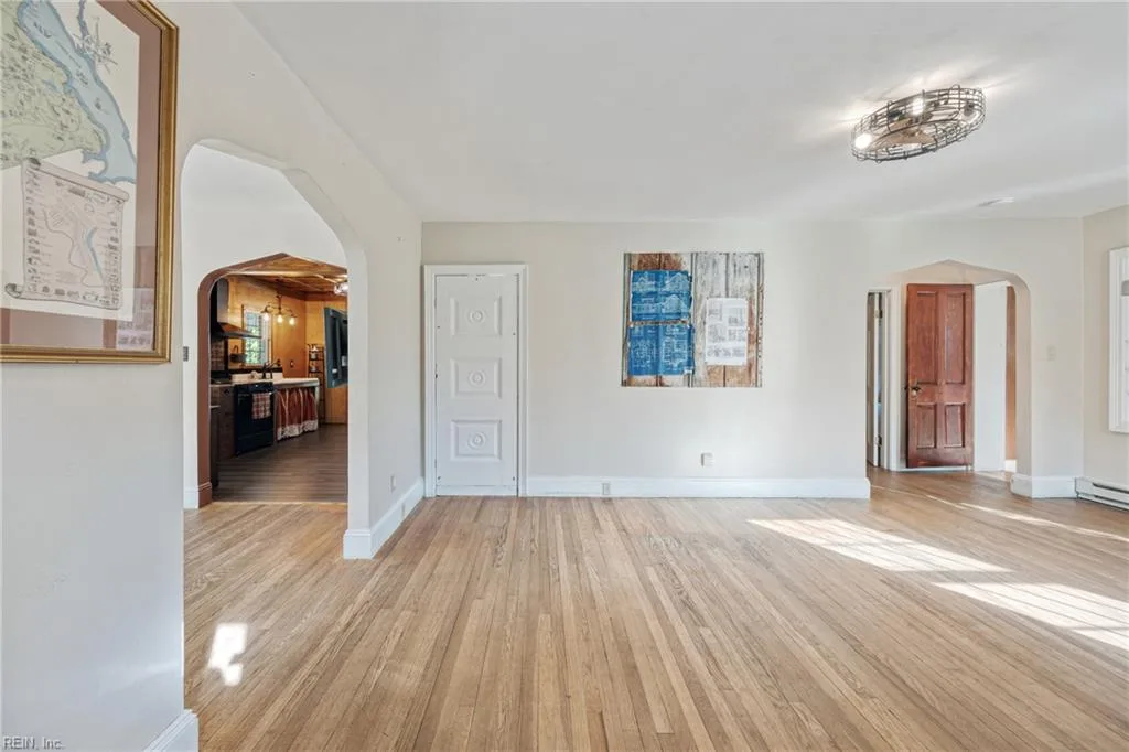 17314 Jolly CIR, WINDSOR VA 23487 thumb 7