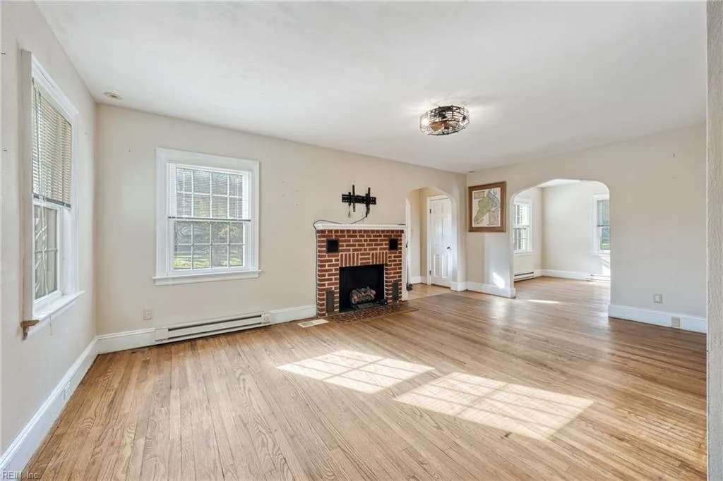 17314 Jolly CIR, WINDSOR VA 23487 thumb 8