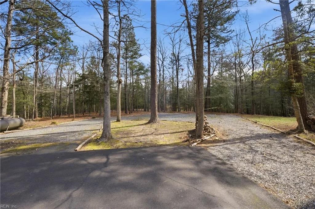 4698 Hill TRL, GLOUCESTER VA 23061 thumb 8