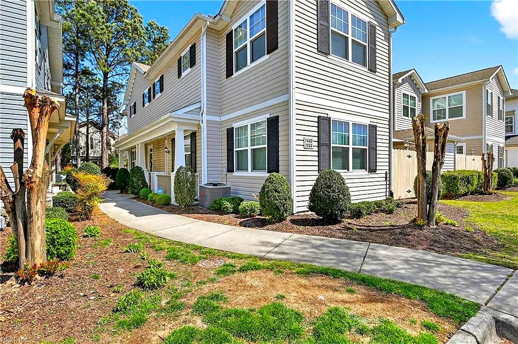 1440 Rollesby WAY, CHESAPEAKE VA 23320 - Main photo